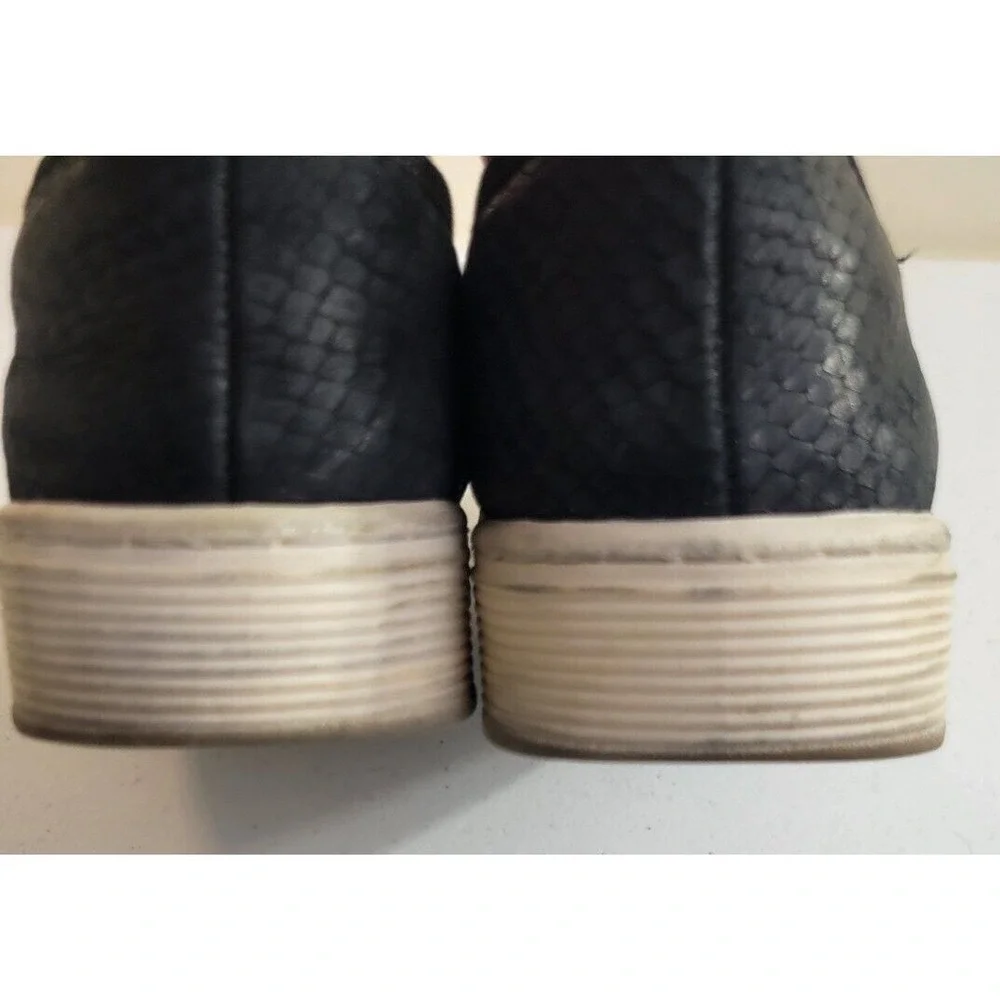 Sofft Somers Slip On Sneakers Black Snakeskin Look Leather Shoes Women 9.5M
